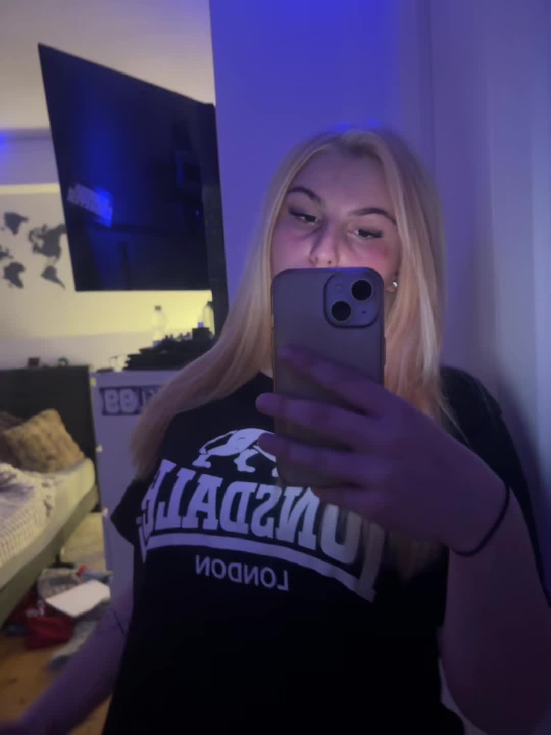 @𝓮