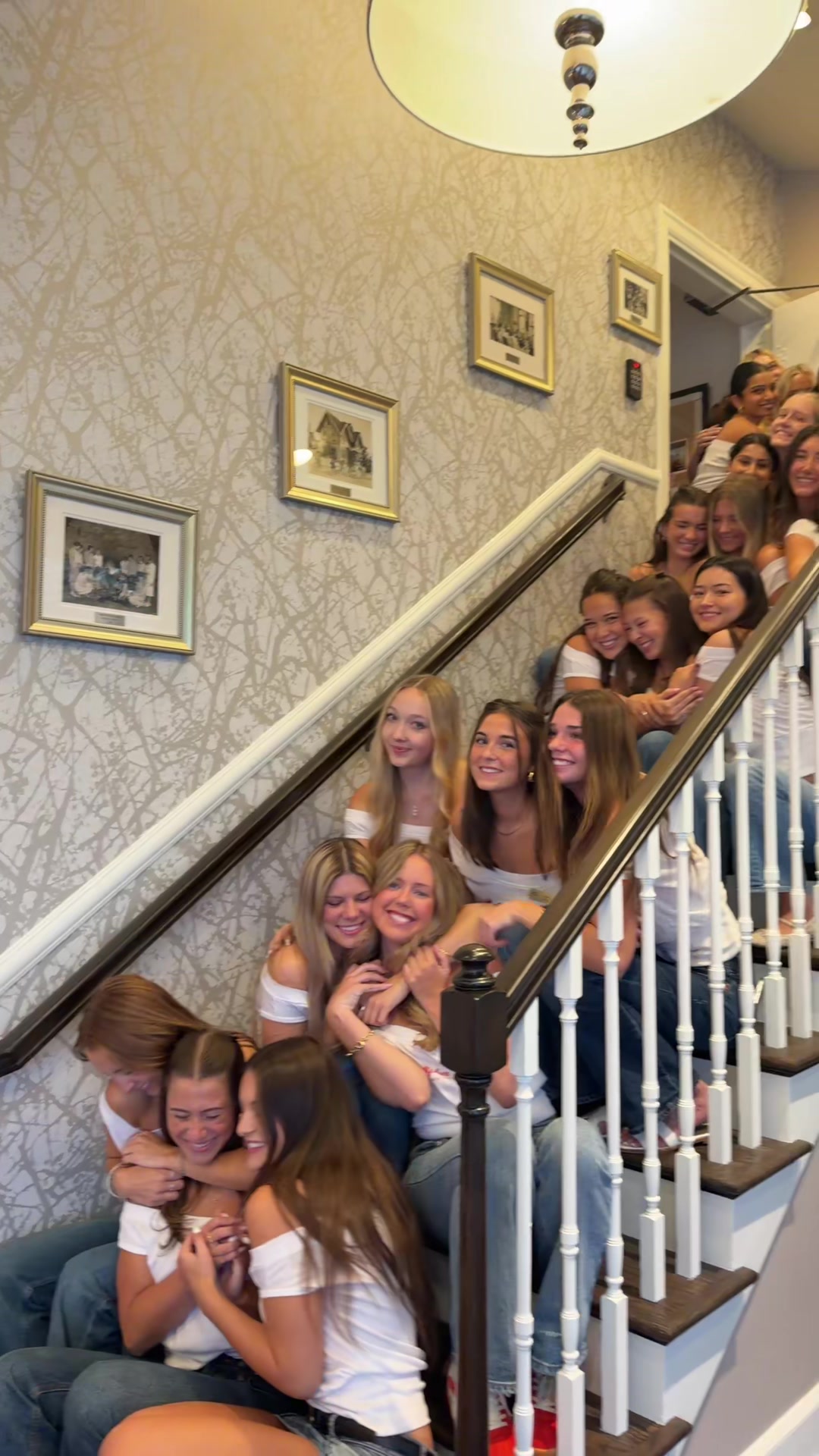 @uwalphaphi
