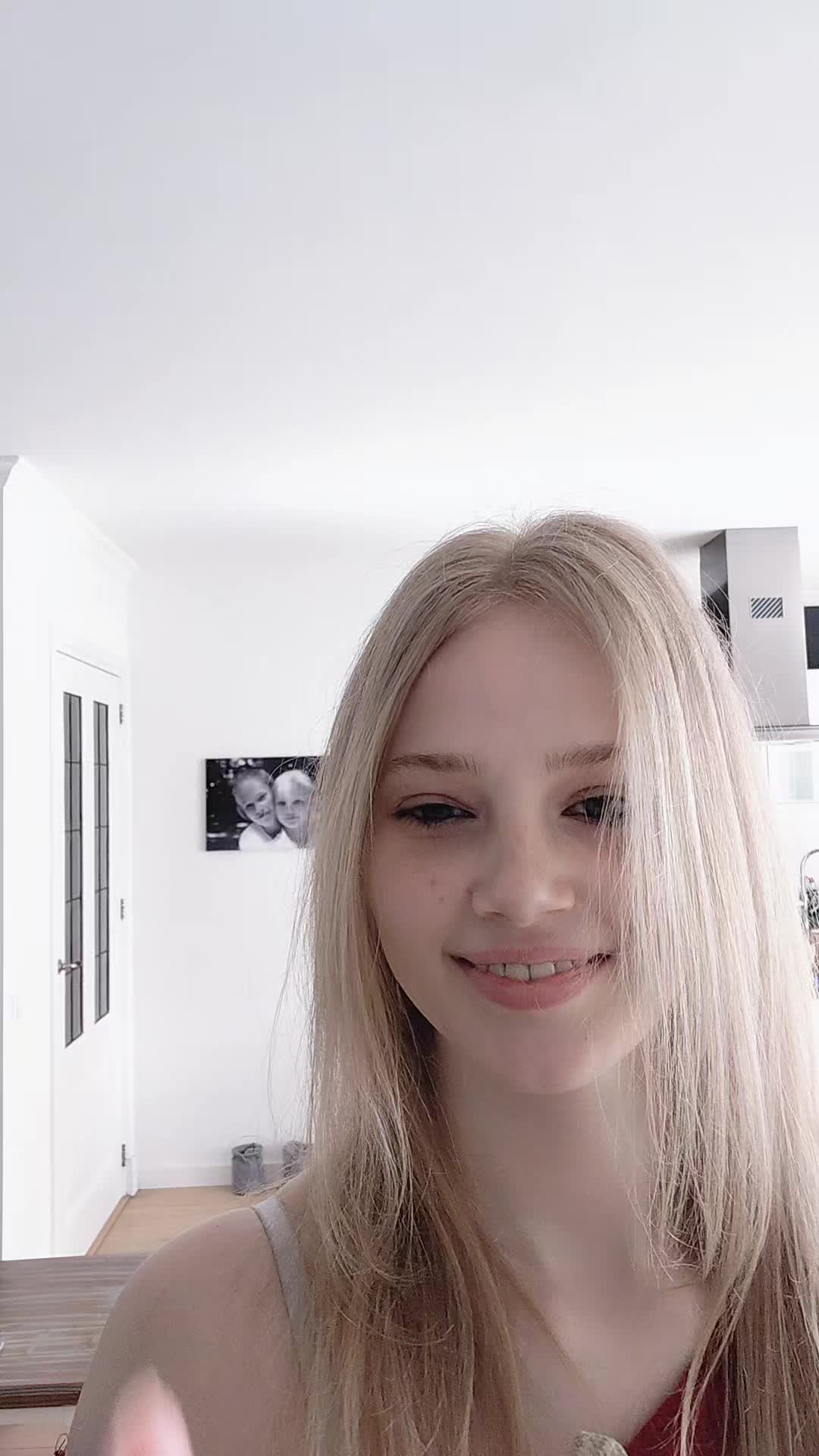 @😝