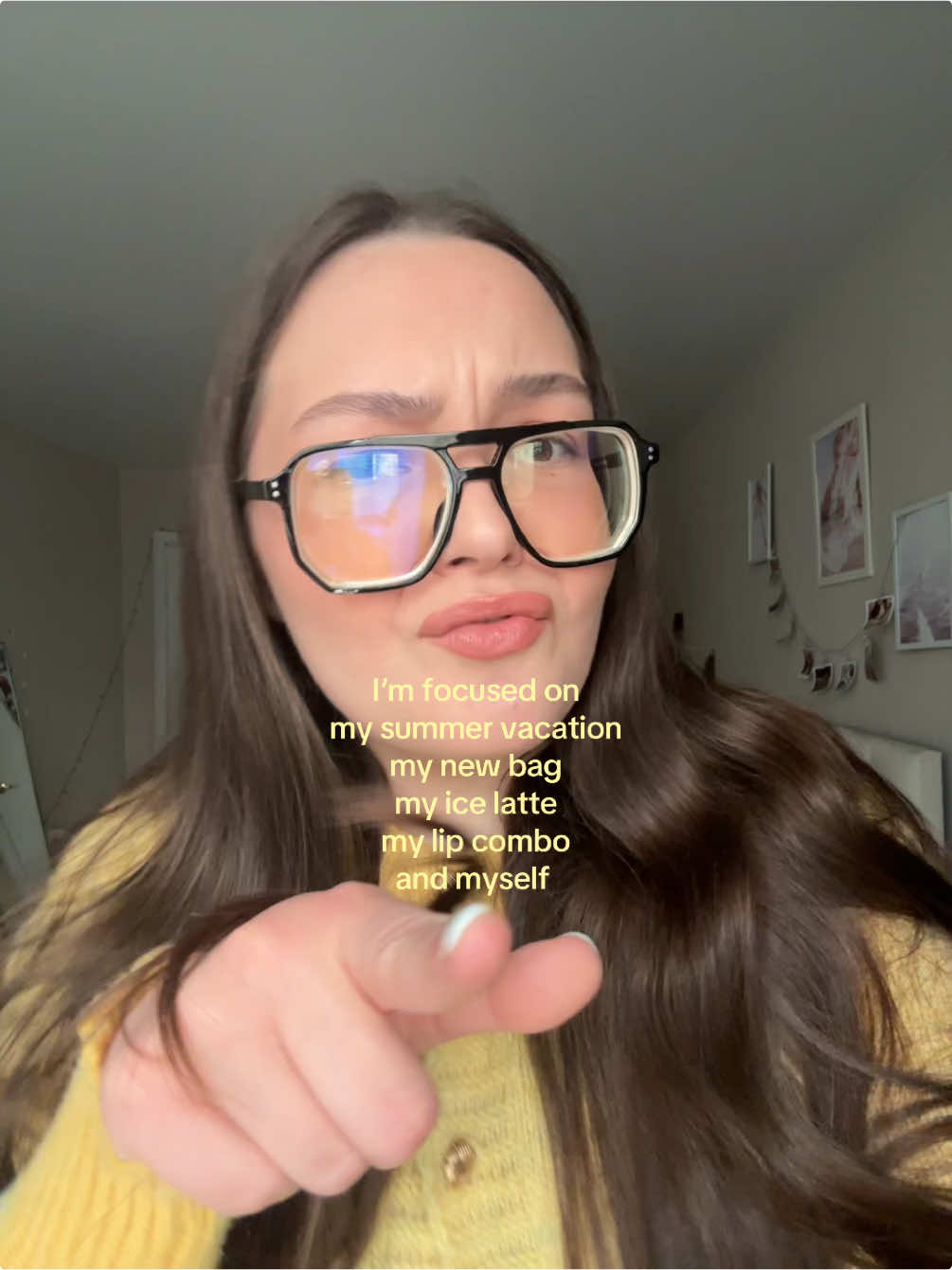 @lenacree_