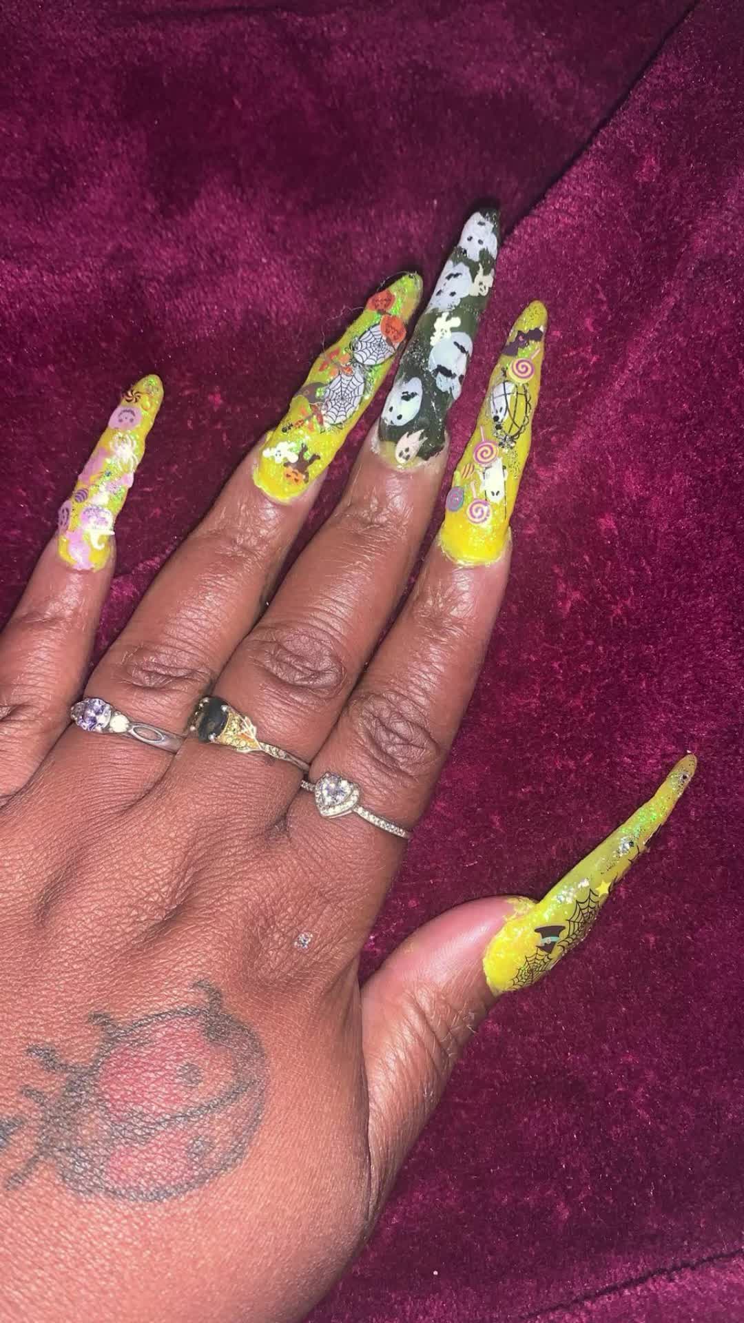 @JUICYYYTOYA