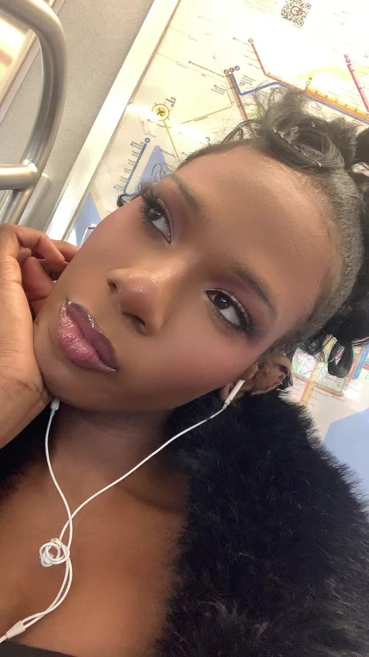 @Kaylani
