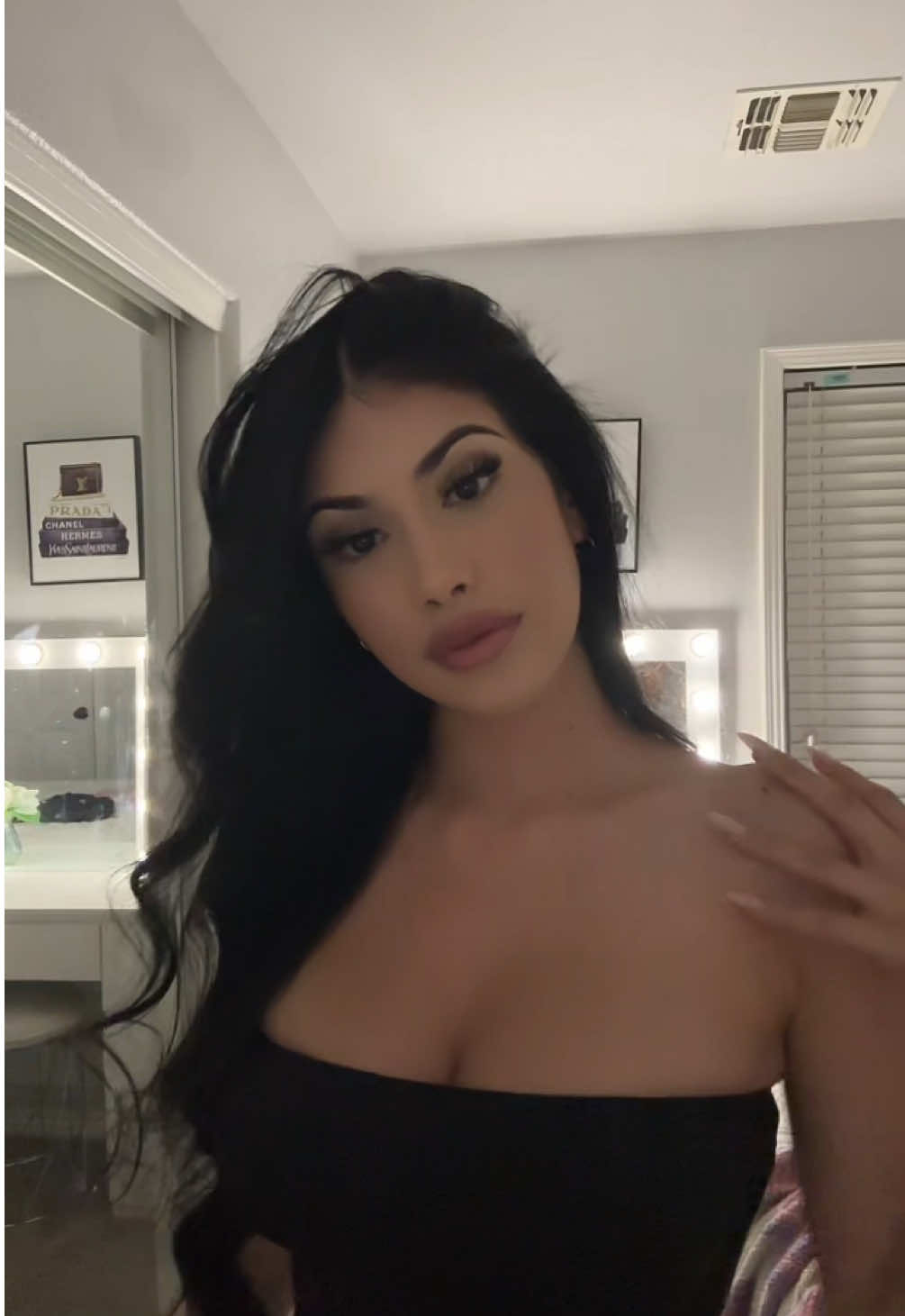 @lillyana