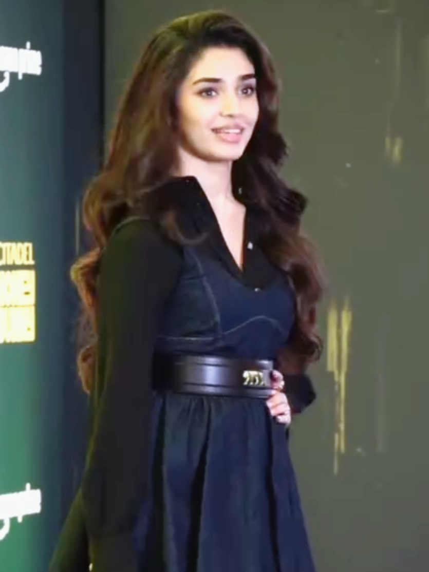 @BOLLYWOOD-GOSSIP