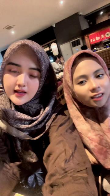 @Tiyaaaa_a
