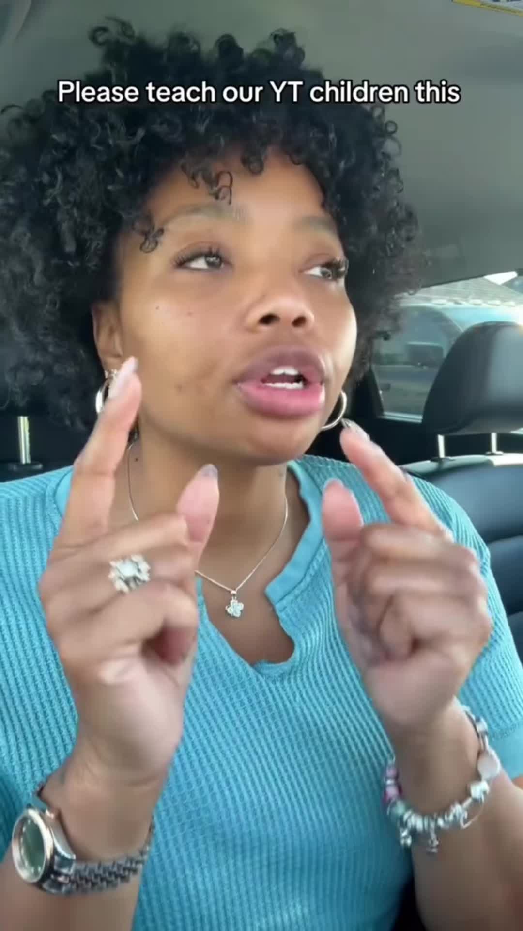 @TheLibrarienne