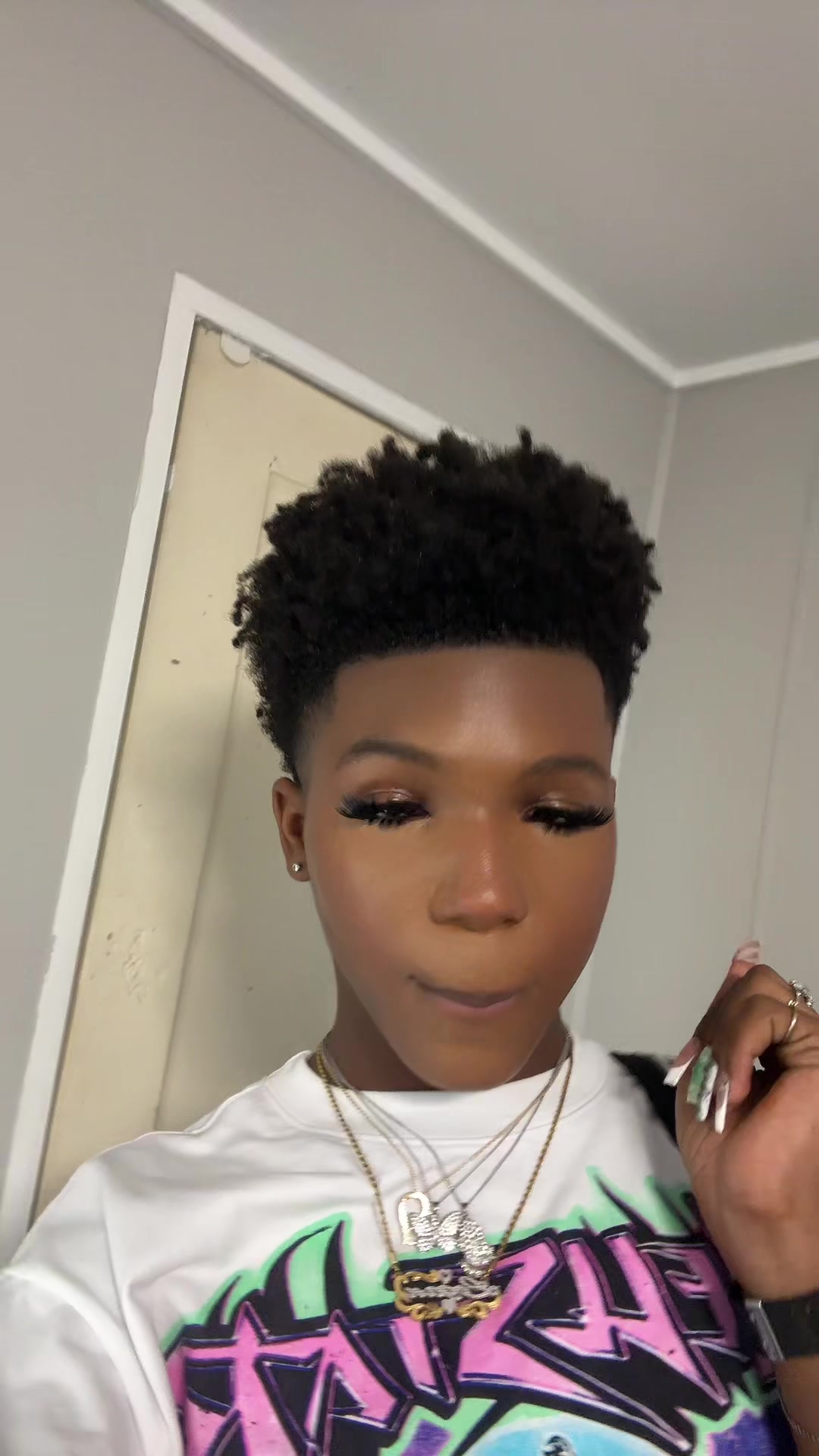 @ItsLoganDoll