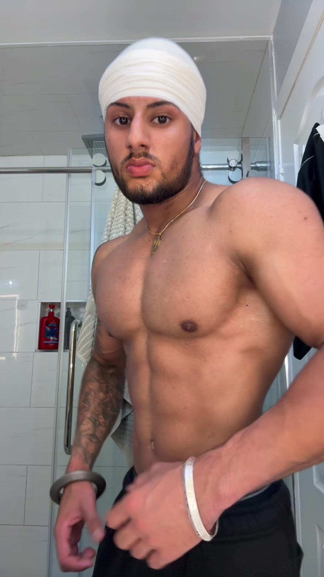 @Gs