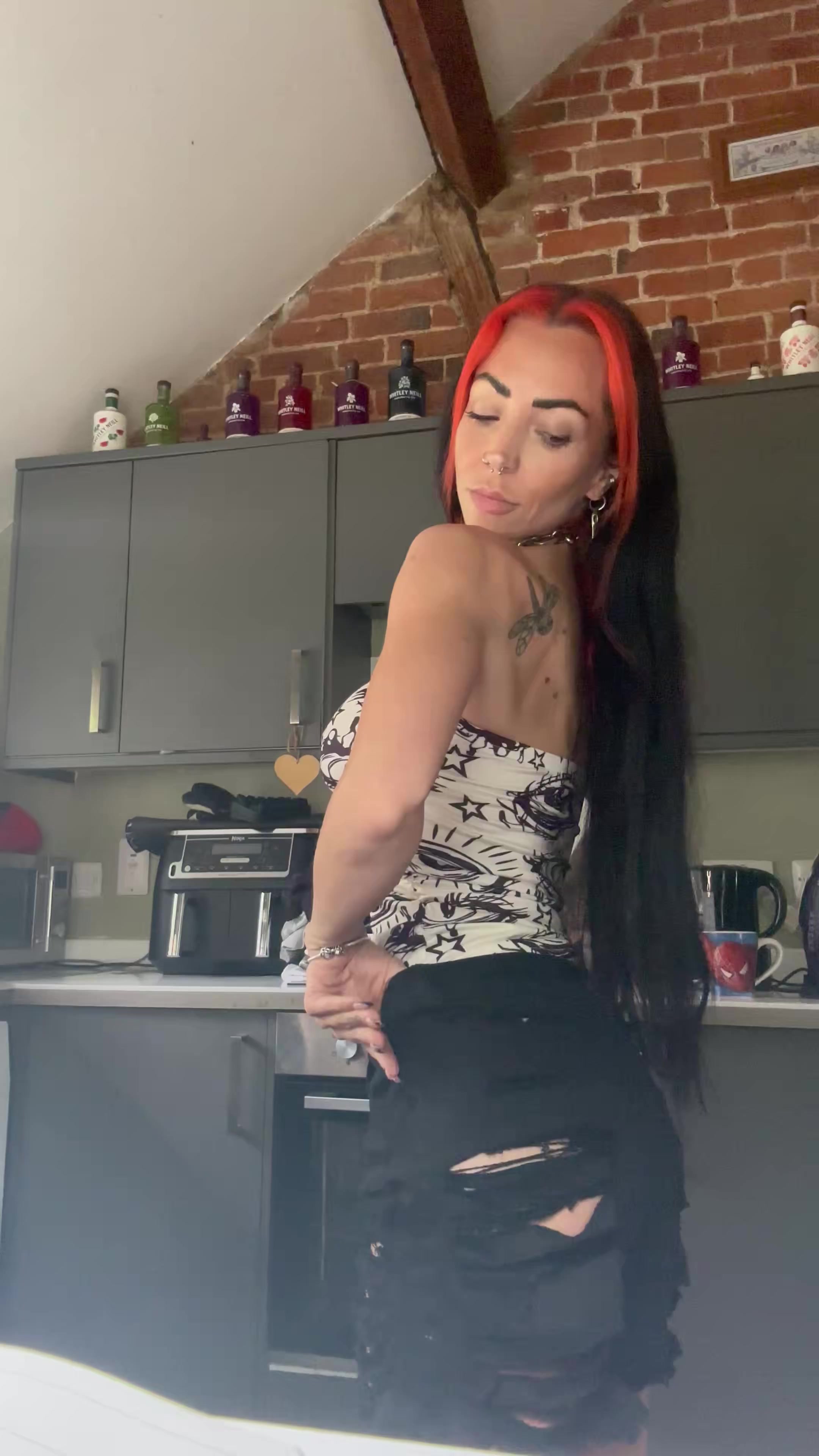 @OnlyEM