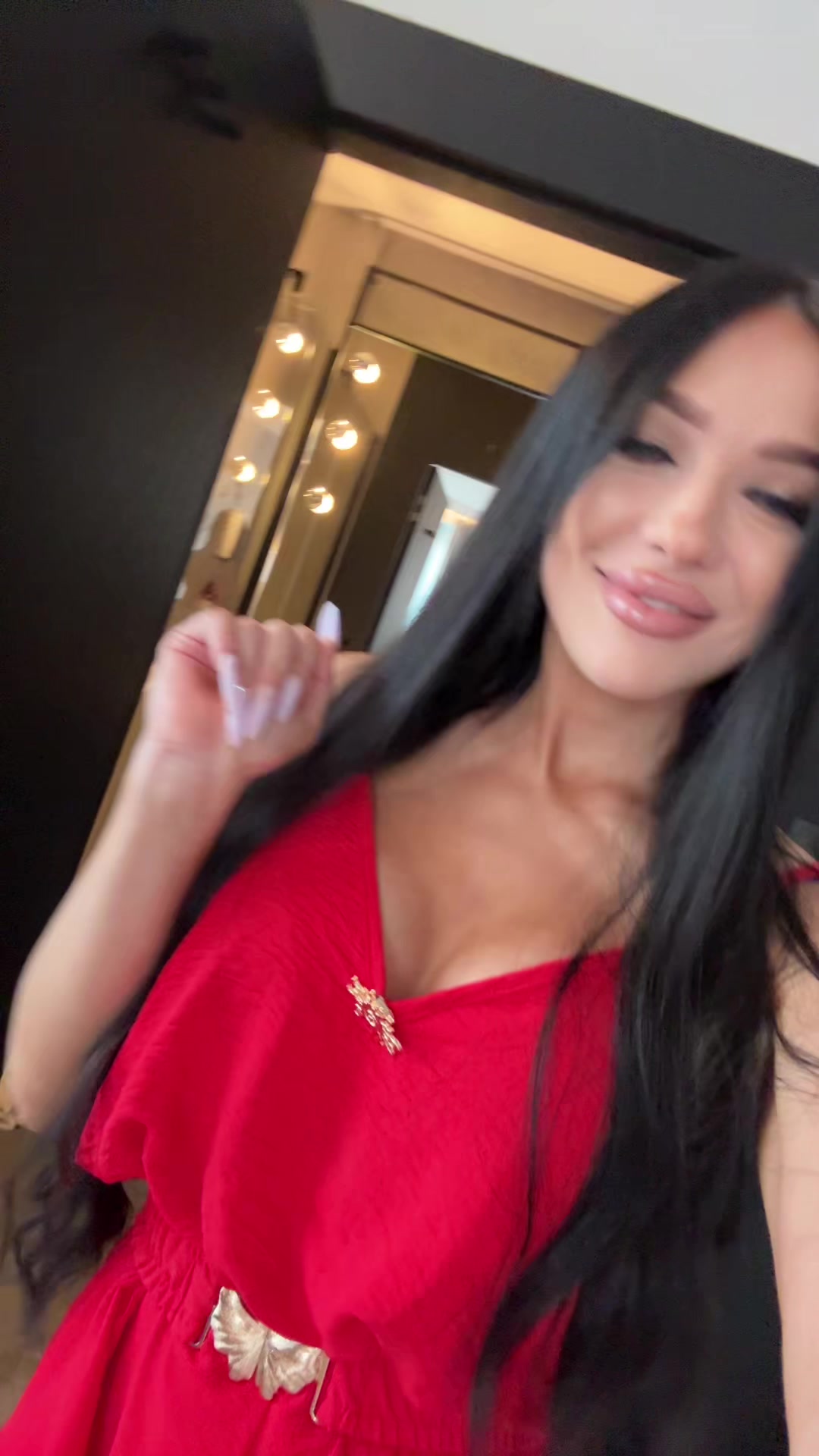 @izzi_official