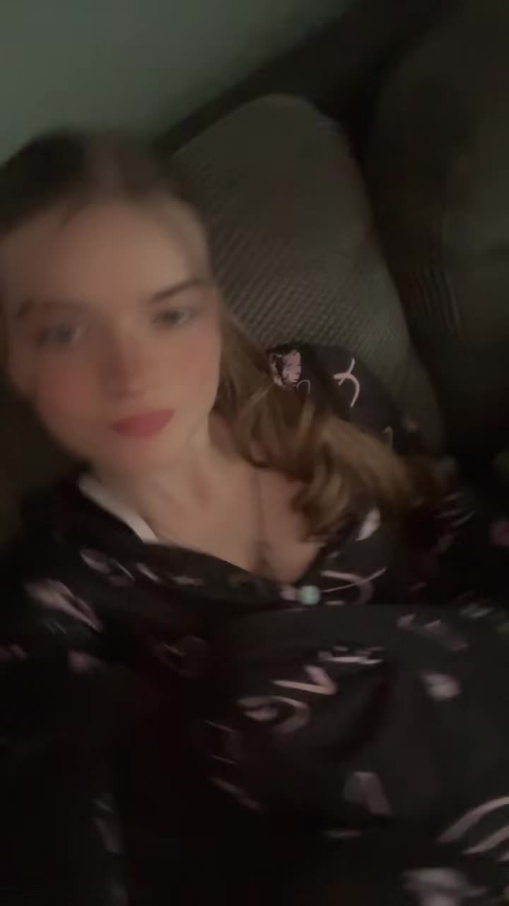 @𝓔𝓑&hearts;️