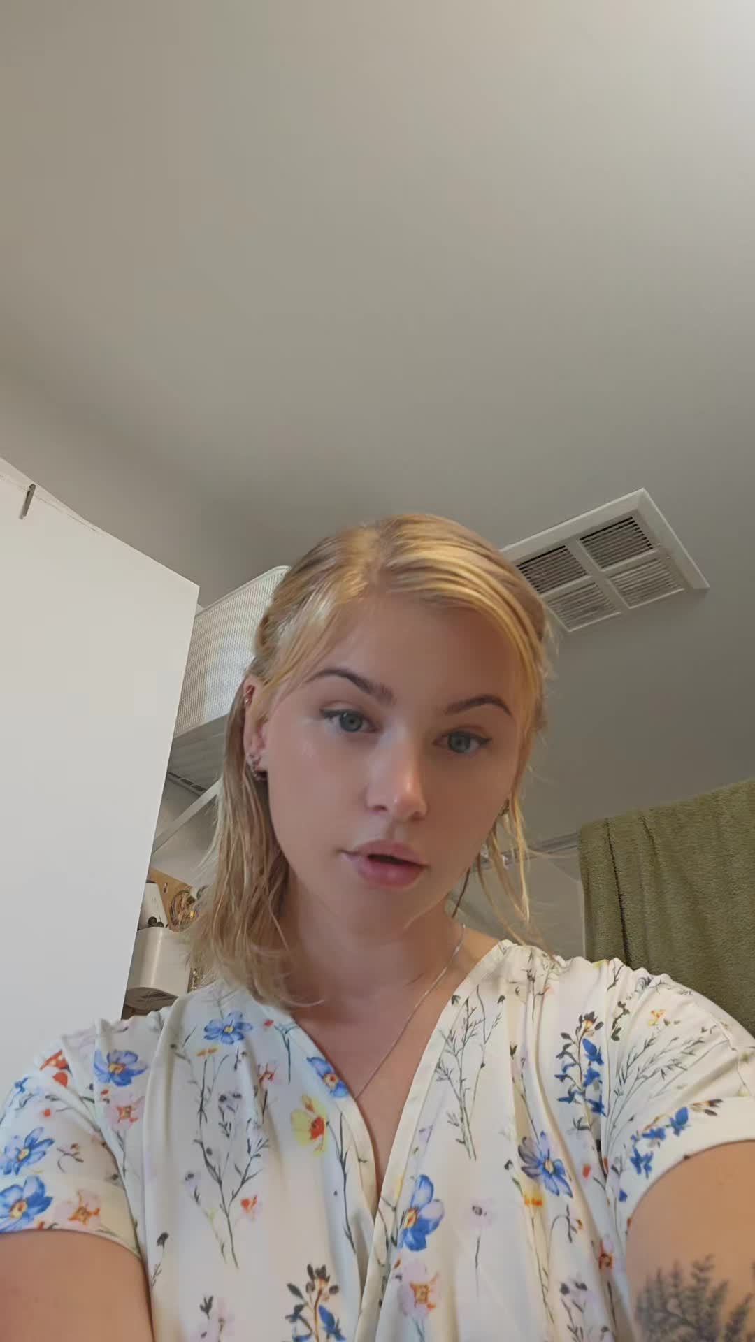 @🇵🇱 Sam 🇨🇦
