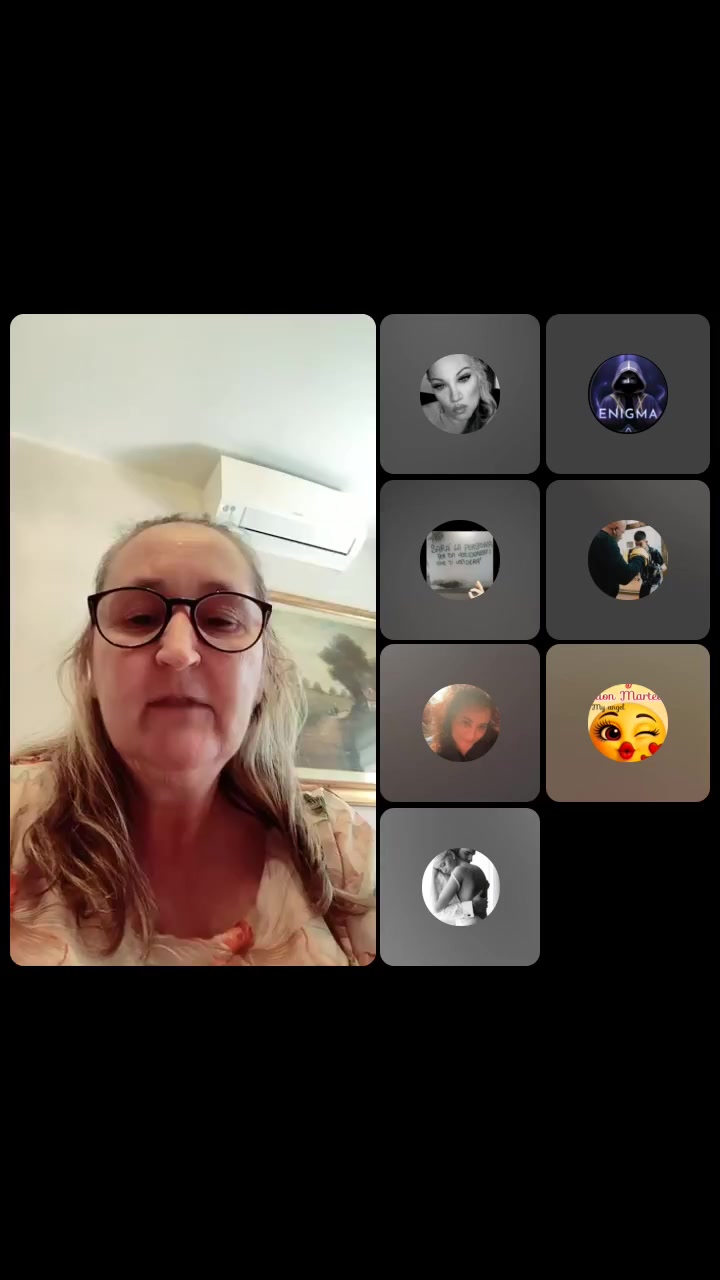 @ELENA l’INFERMIERA 🥰