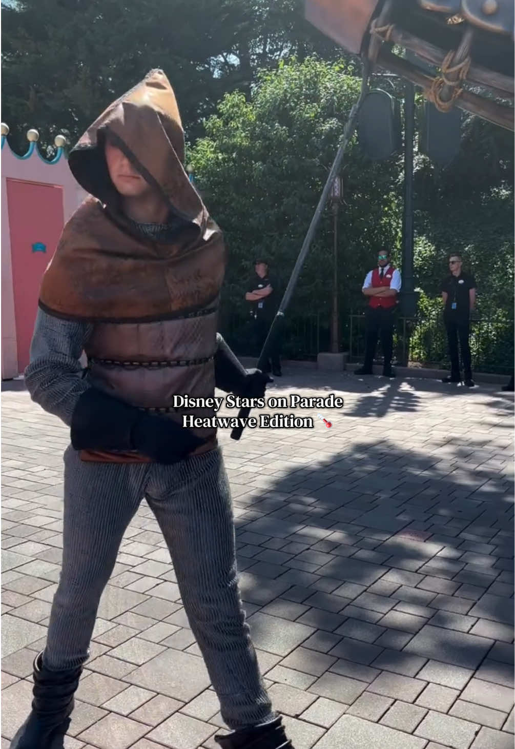 @themousemoments