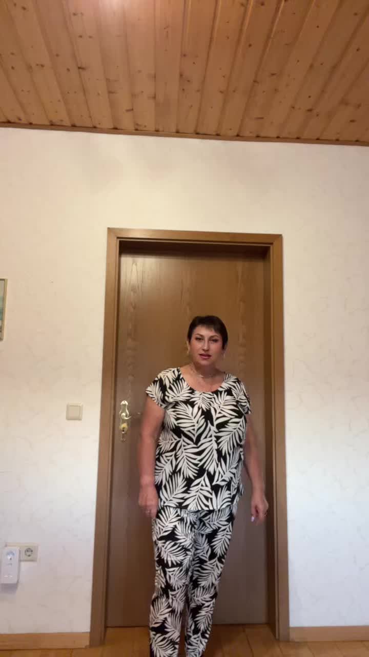 @Laraaa