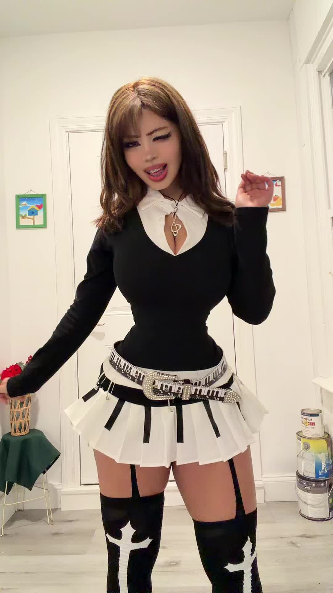 @Ana
