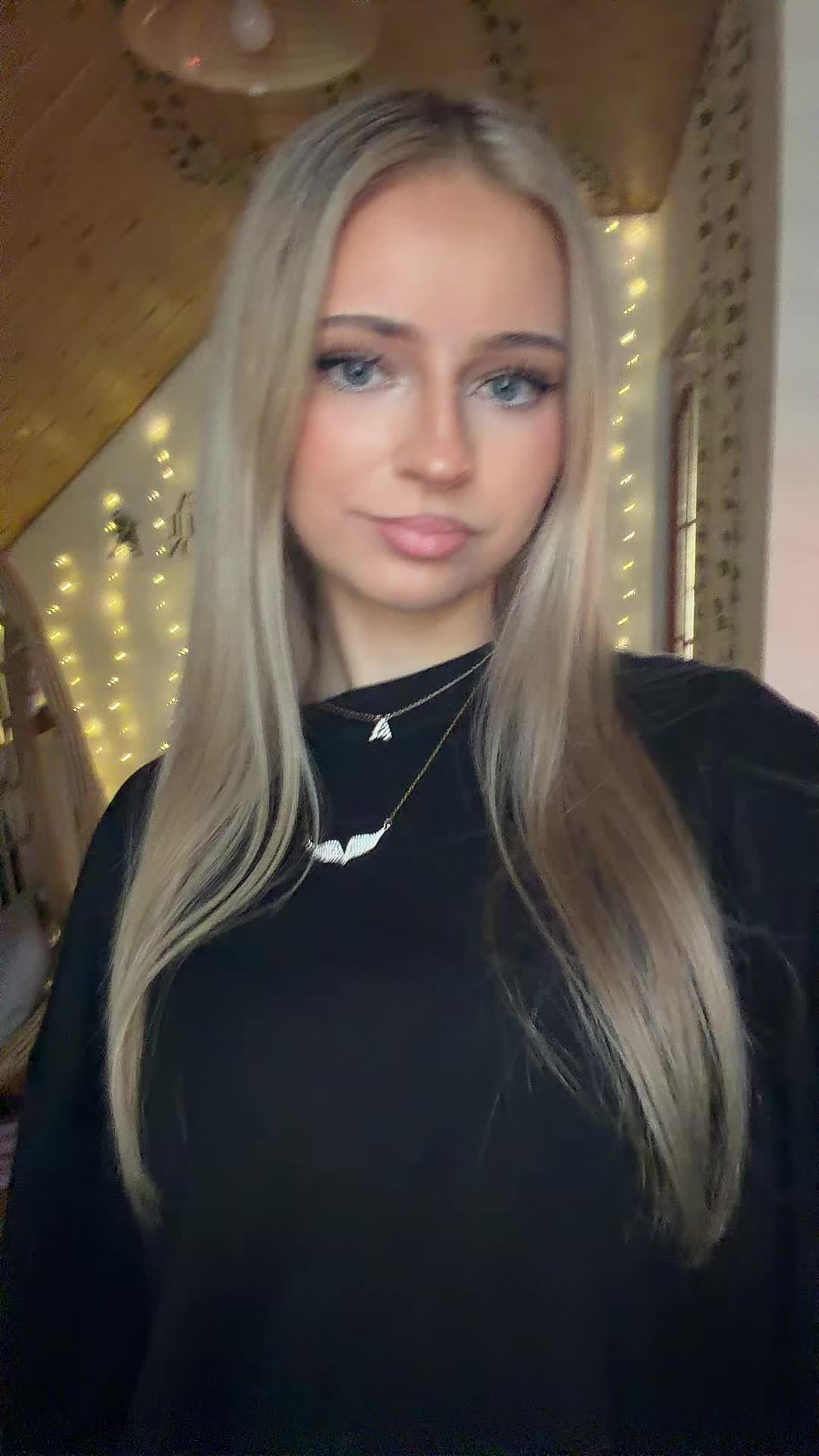 @⋆𝓞𝓵𝓪⋆