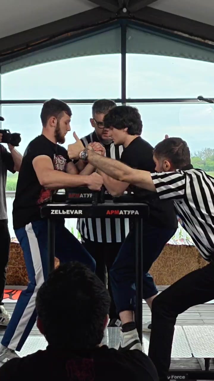 @Iron wrestling
