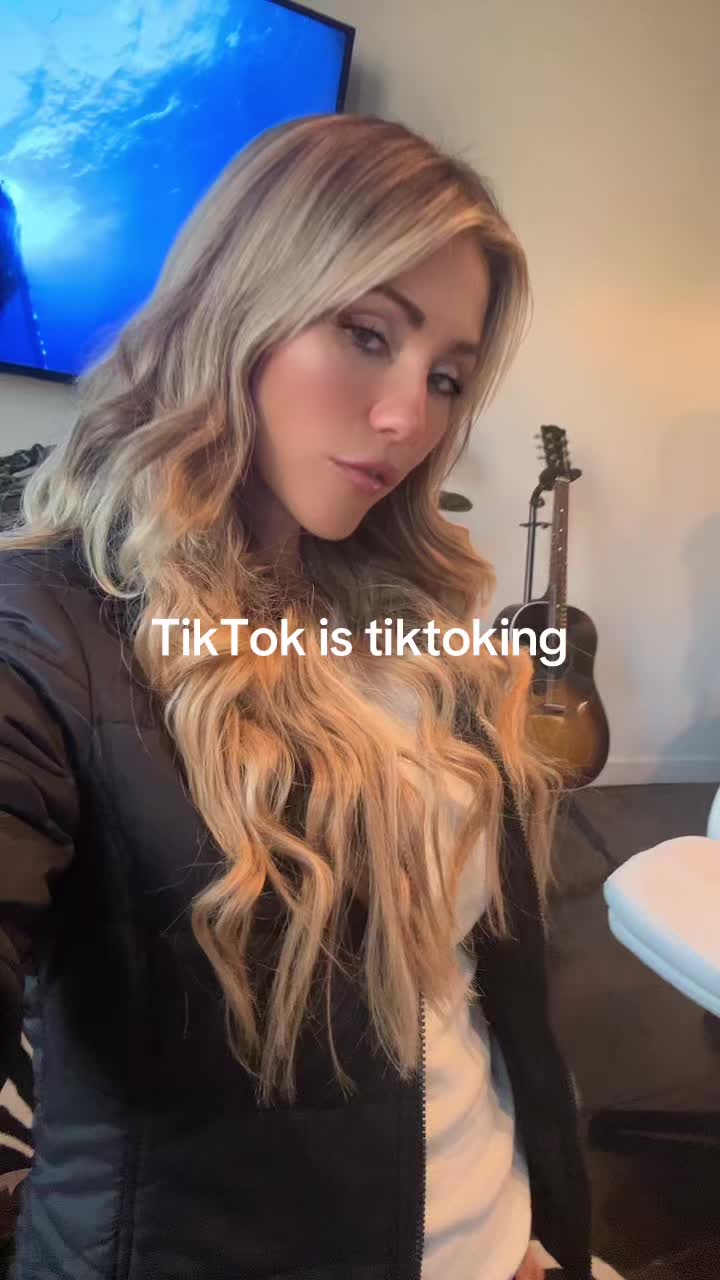 @crystalleechambers