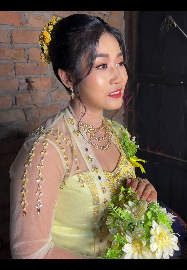 @MUA Shoon Lai Yi🦋