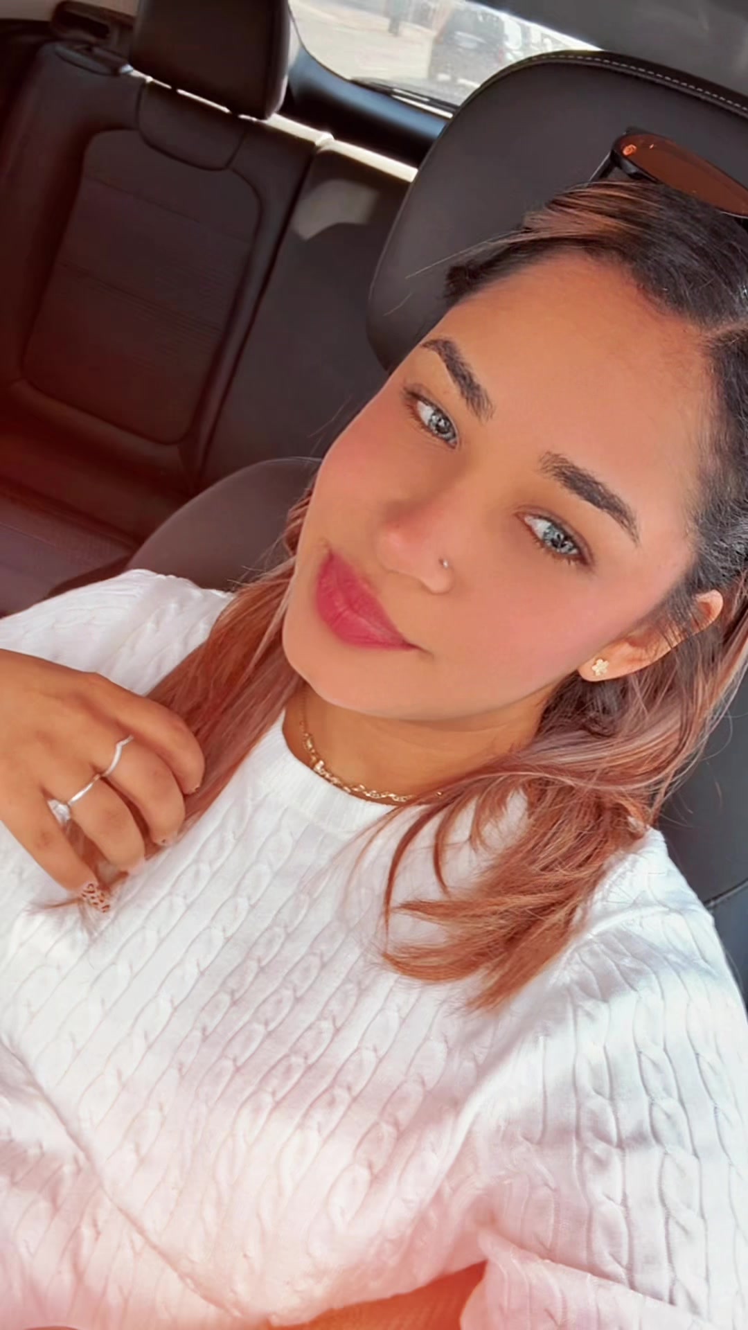 @Ari_colina🌻