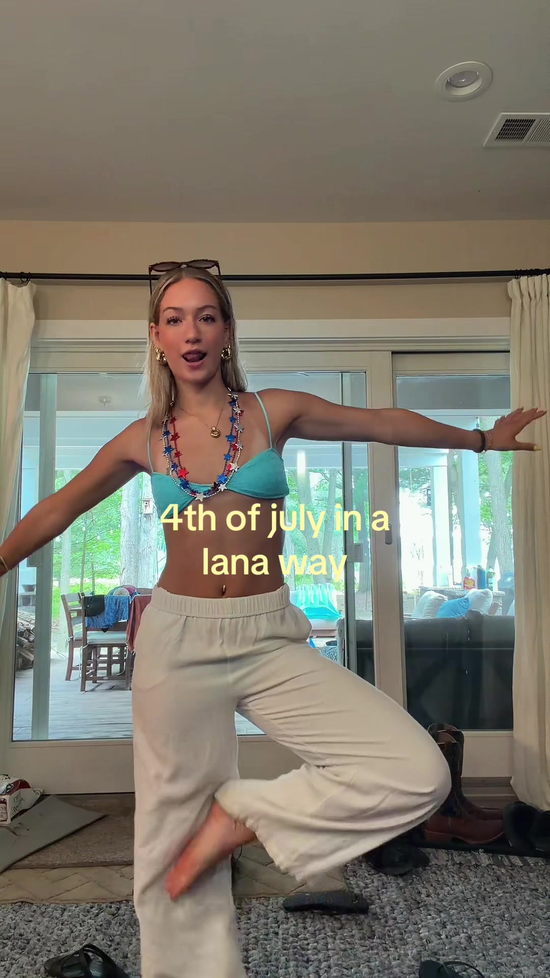 @caitlynnavery