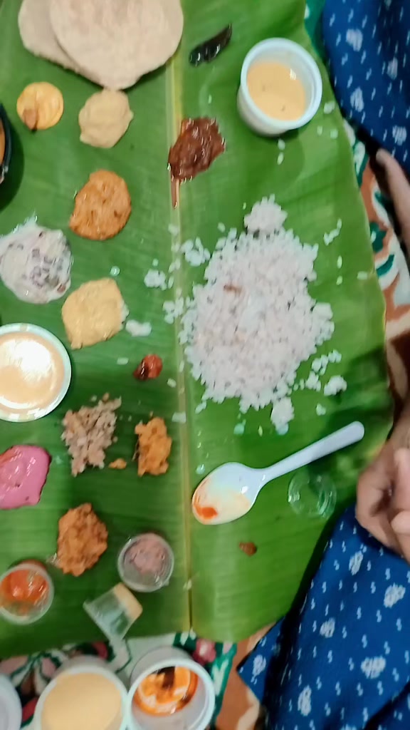 @naira khan 🇮🇳🇮🇳💕