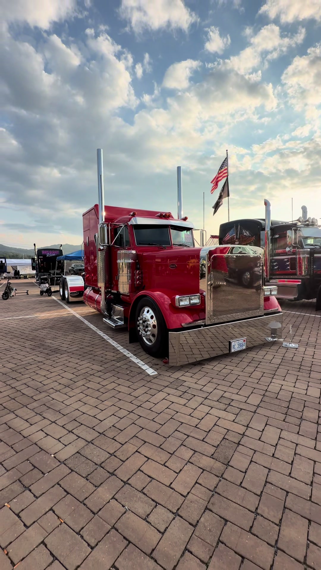 @truckshowjoe