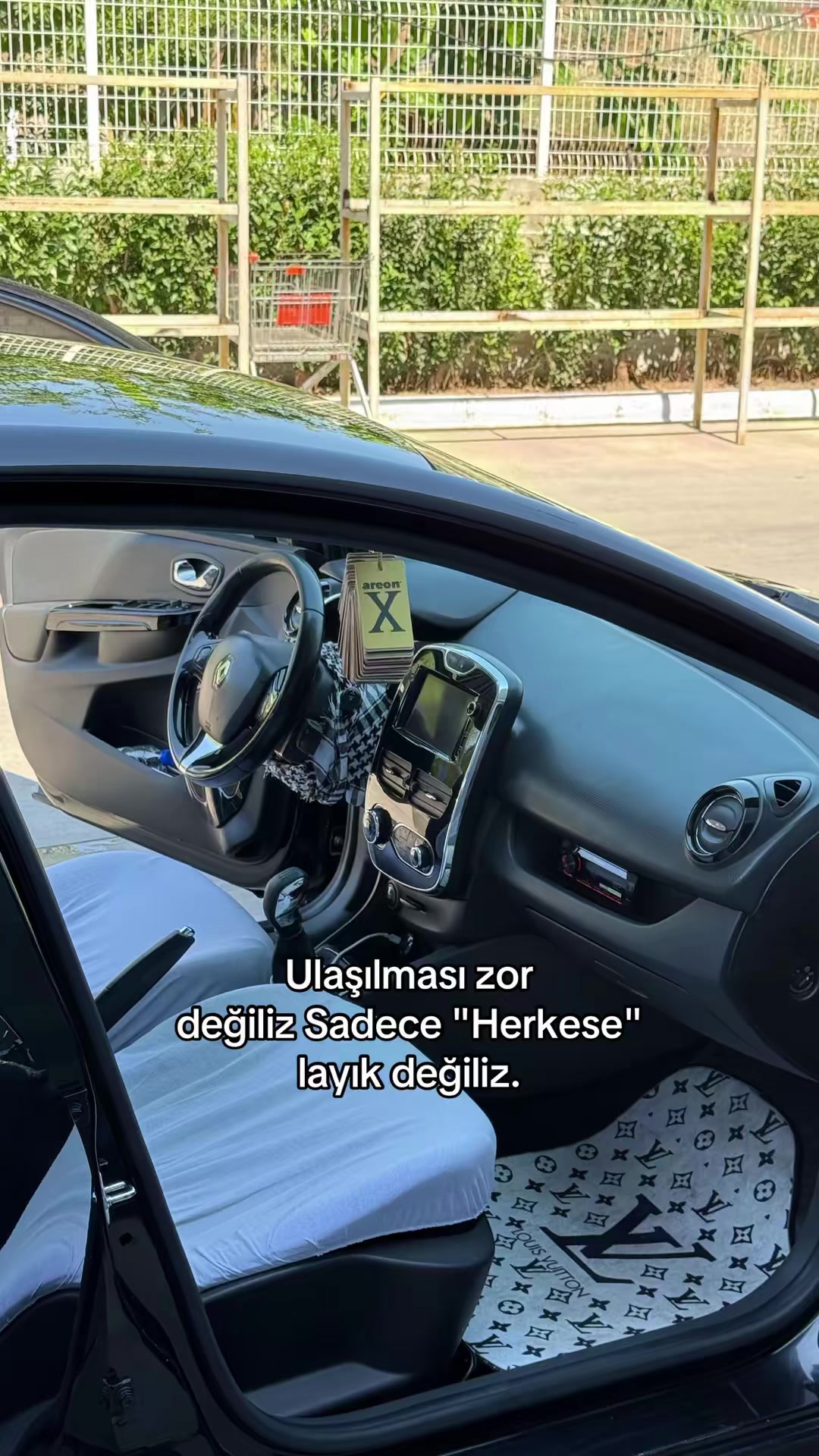 @๐๐๐๐๐ ๐๐๐๐๐