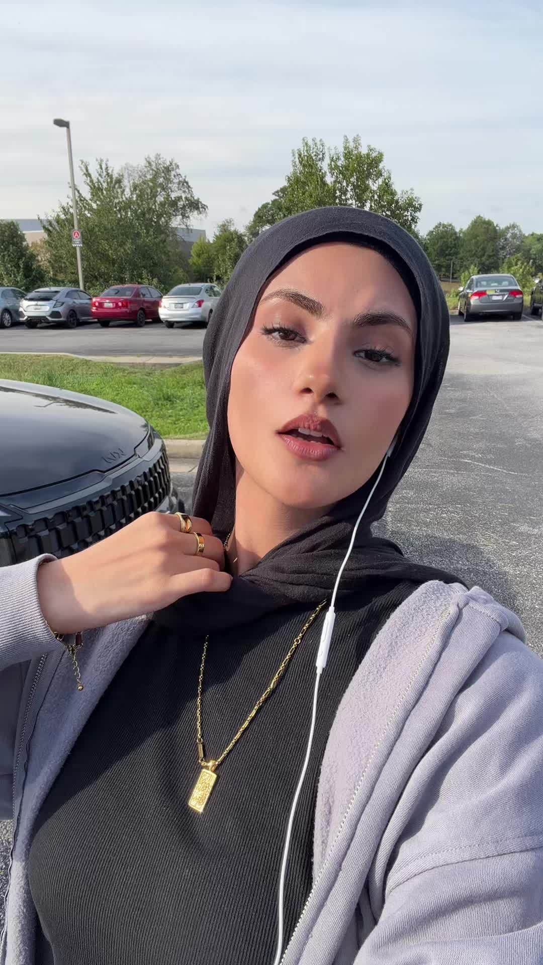 @Aisha