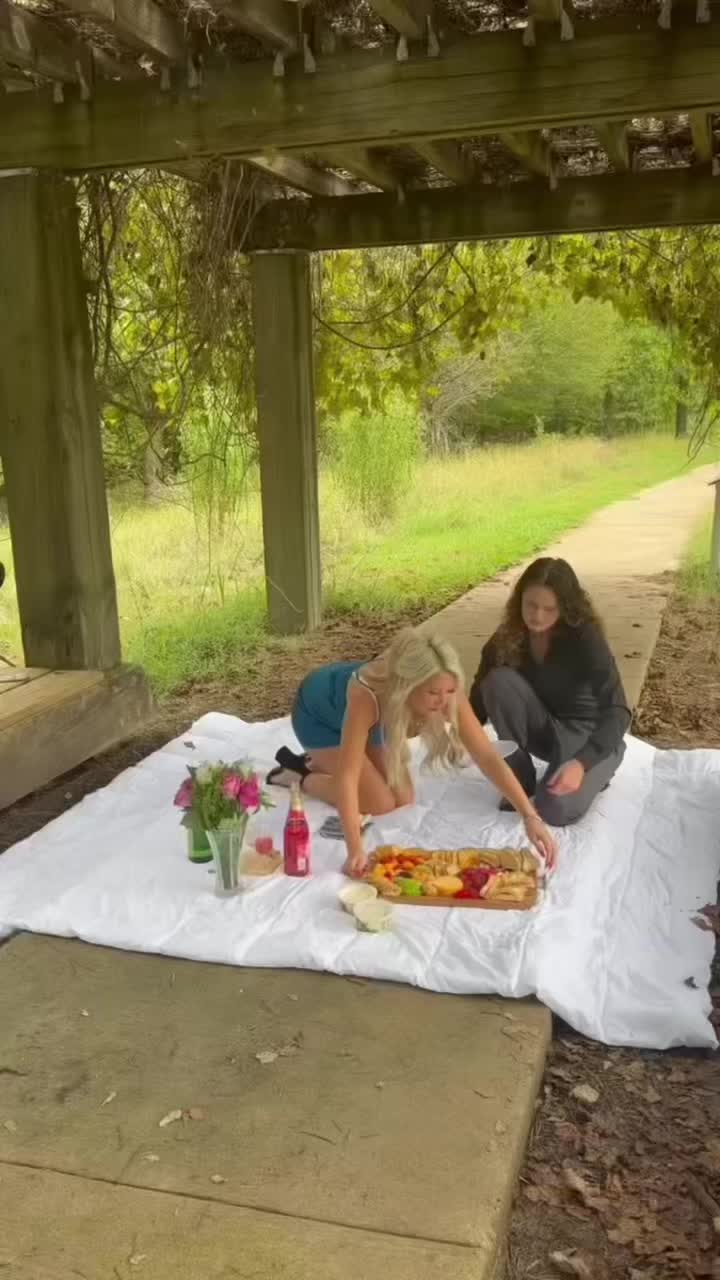 @Christian Nicole ๐