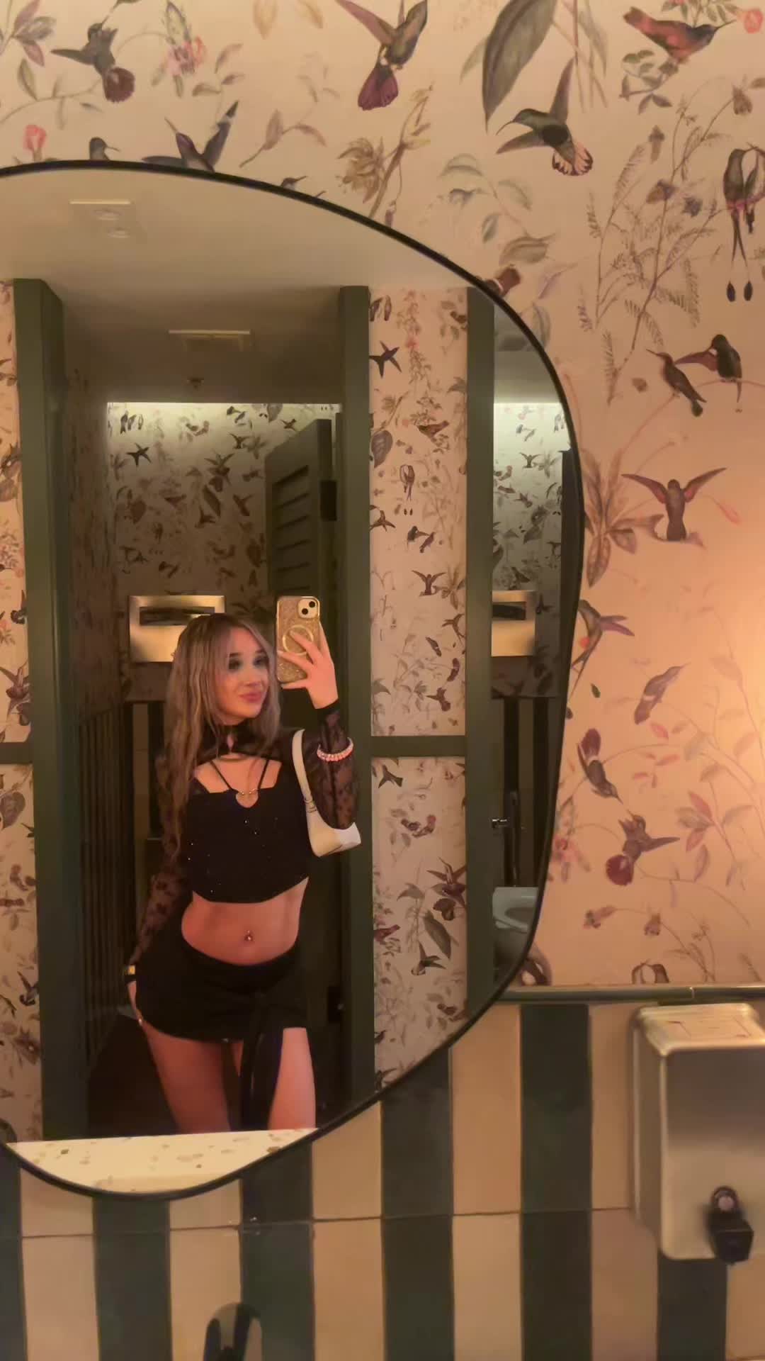 @Adriana