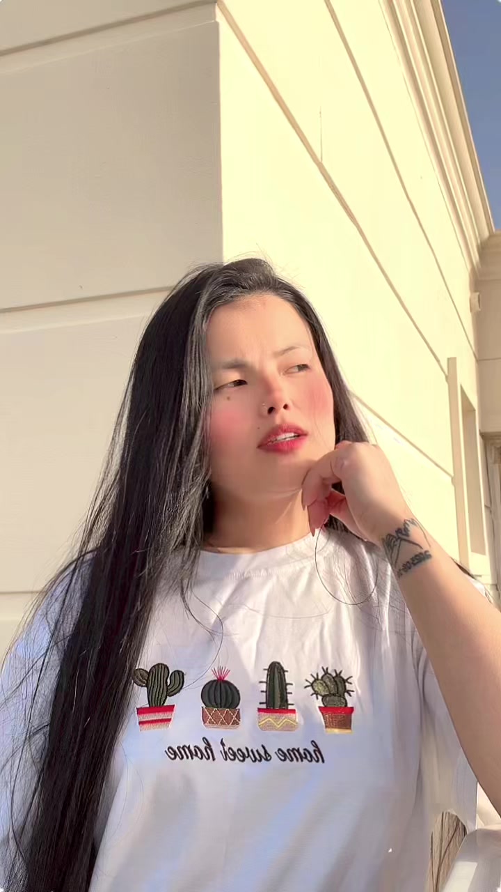 @Theemra🦋