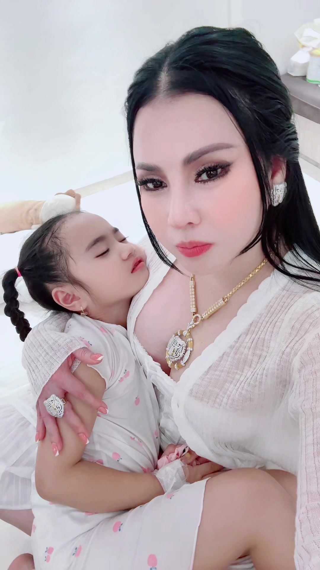@Love Riya អូនភ្លោះ🙏