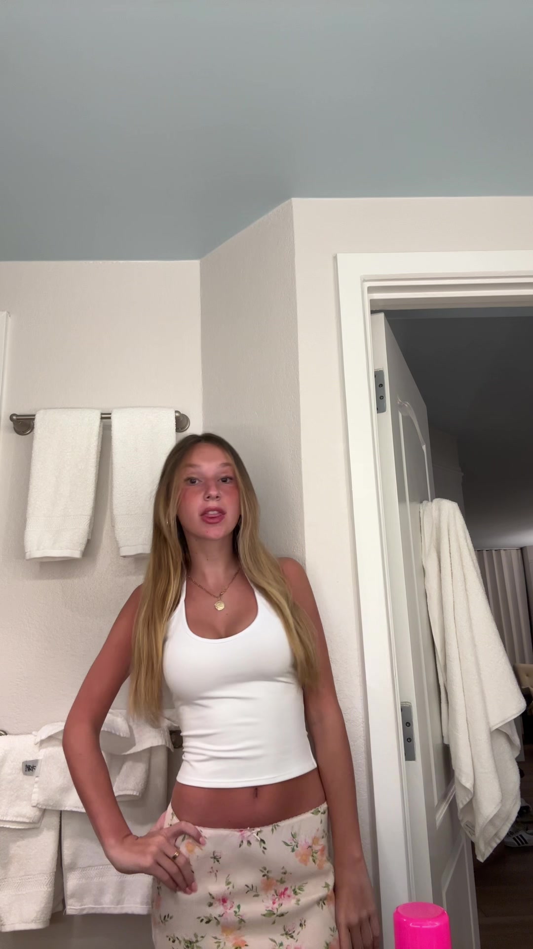 @lolaschiffer