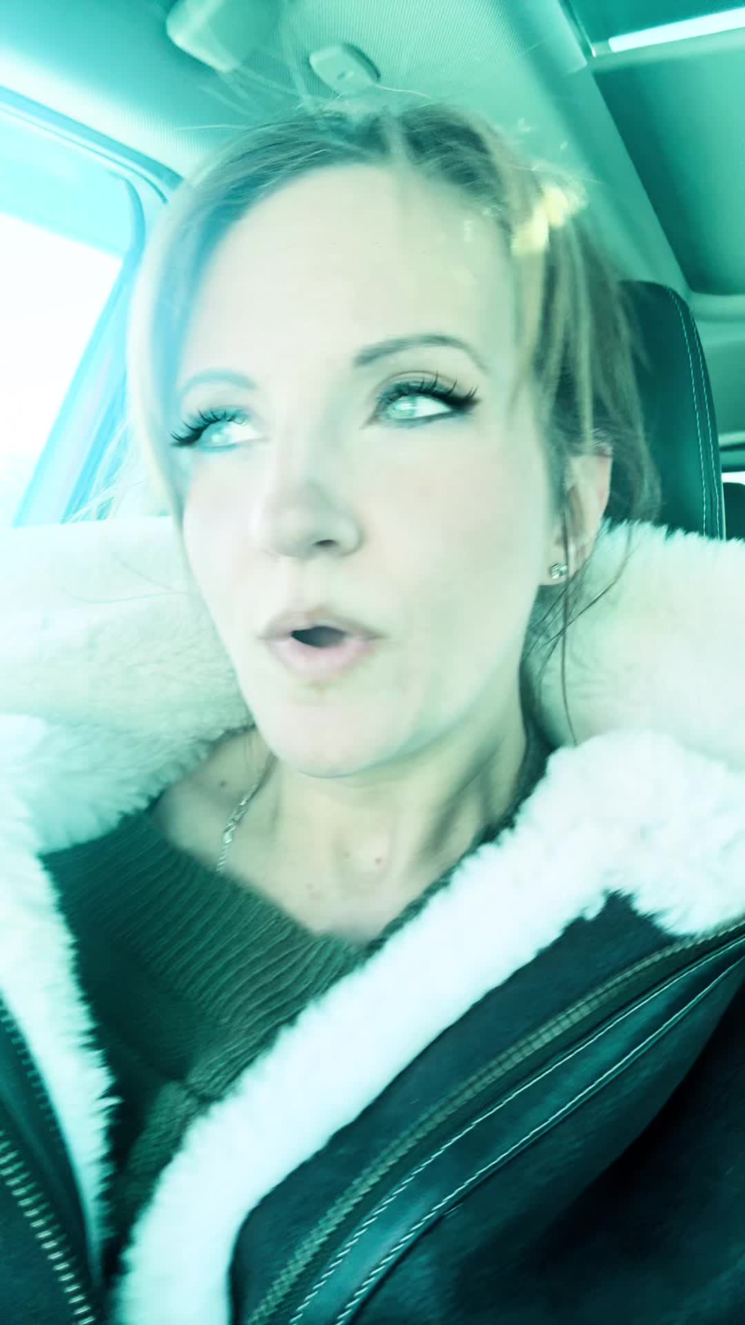@AshLerew
