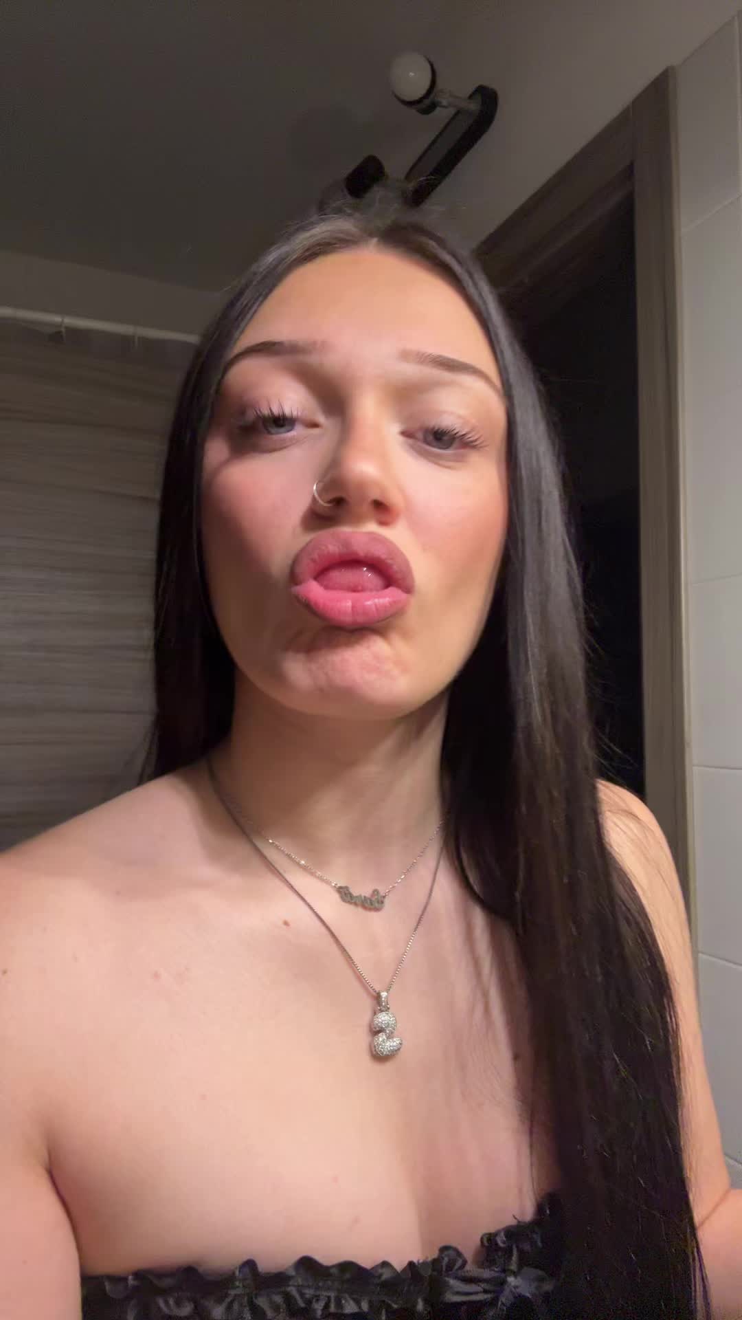 @stillthatsara