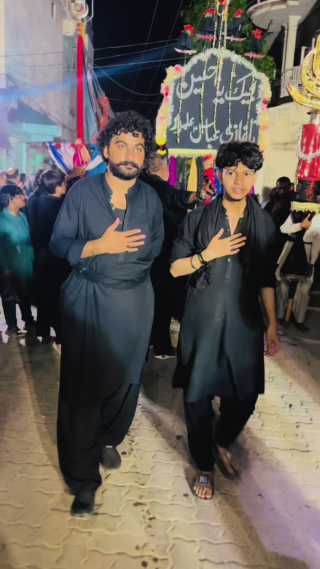 @Maلik✌️