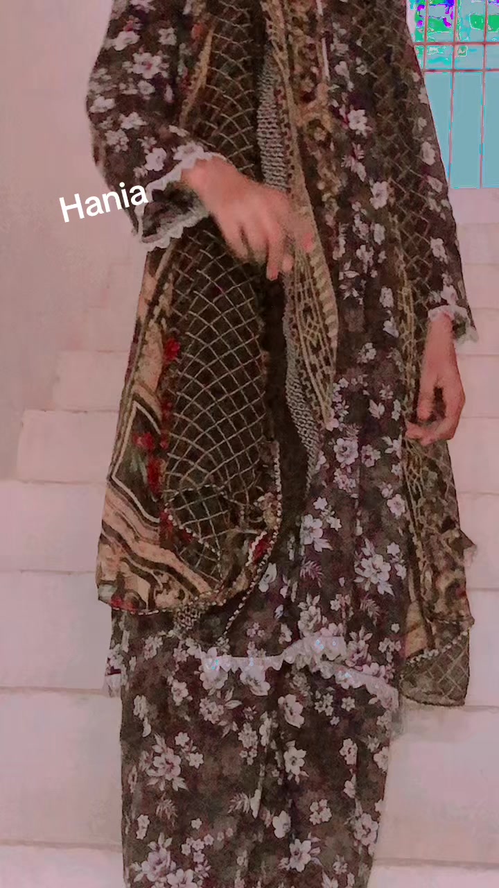 @Hania😎🤗😉
