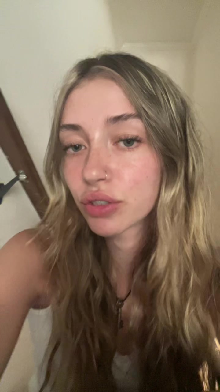 @chocolatemilkmousedeer16