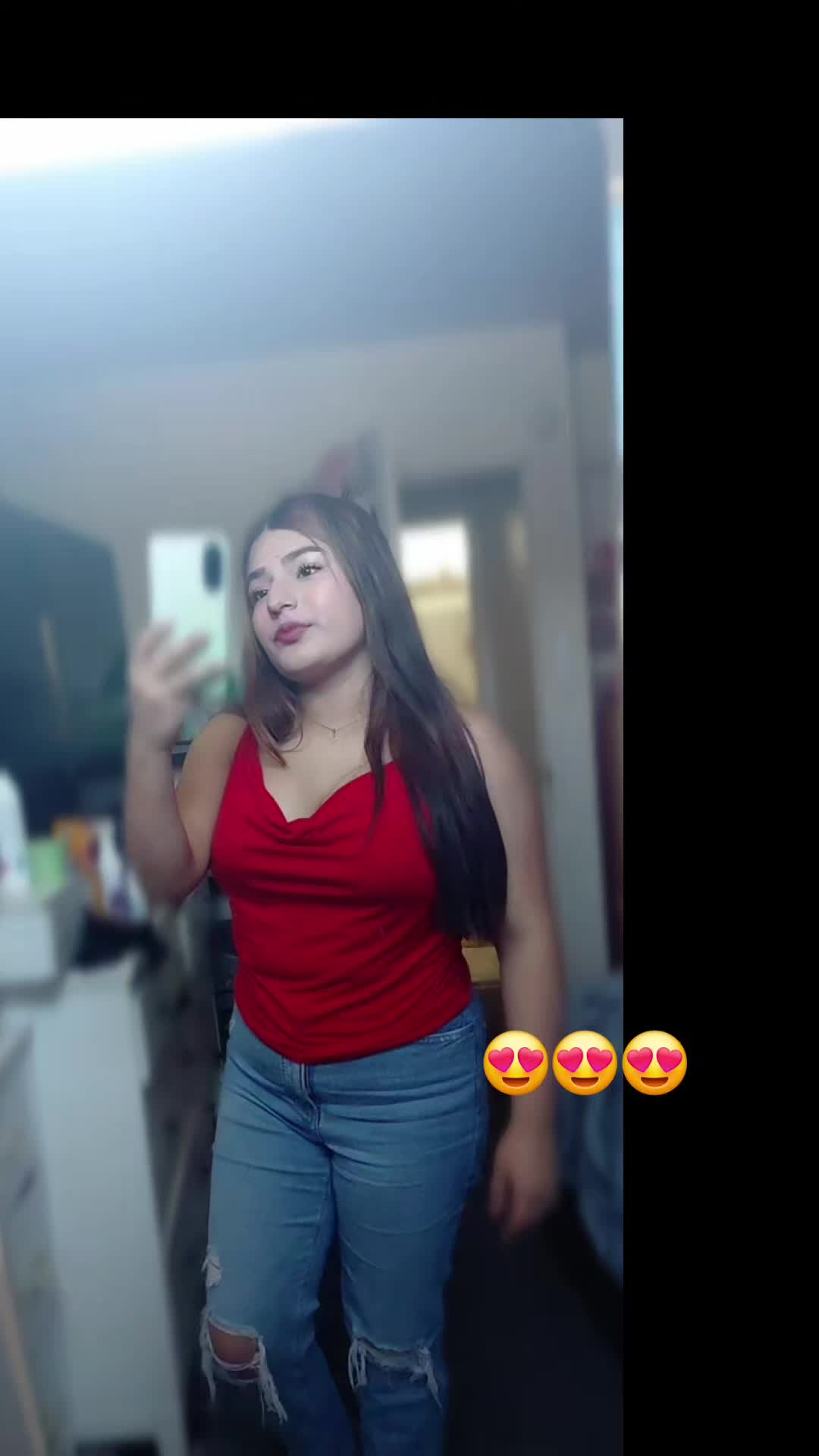 @𝒞𝒶𝓃𝒹𝓎 🍒