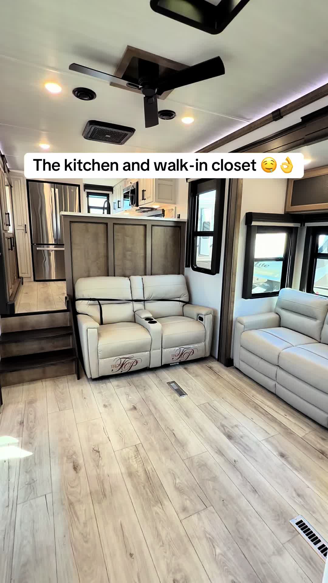 @Angel Sells RVs