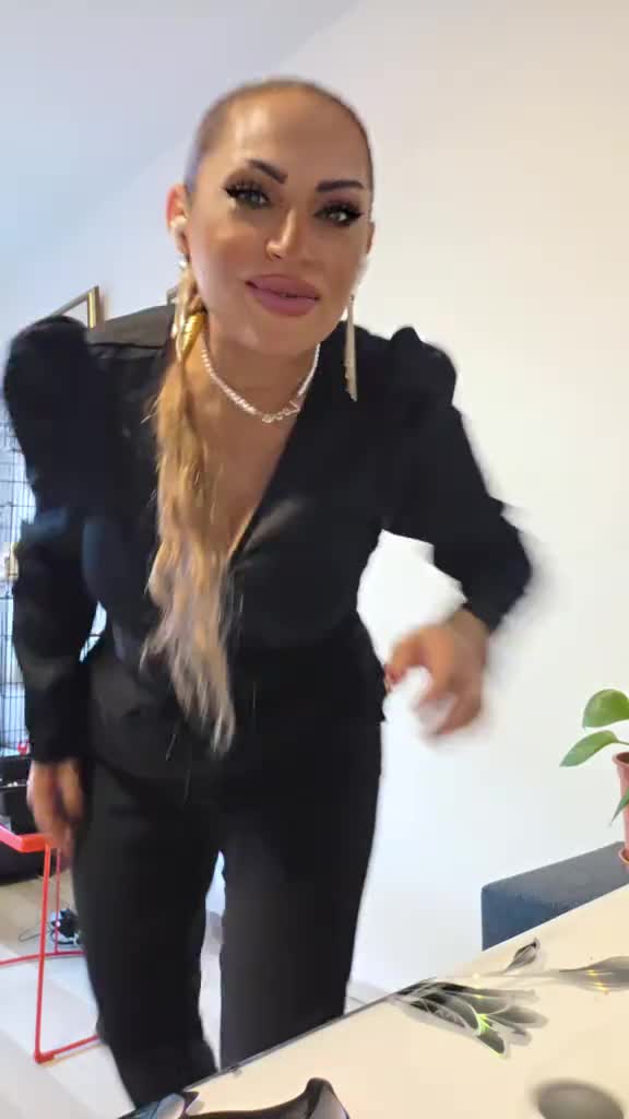 @Lela Jardzewski💃
