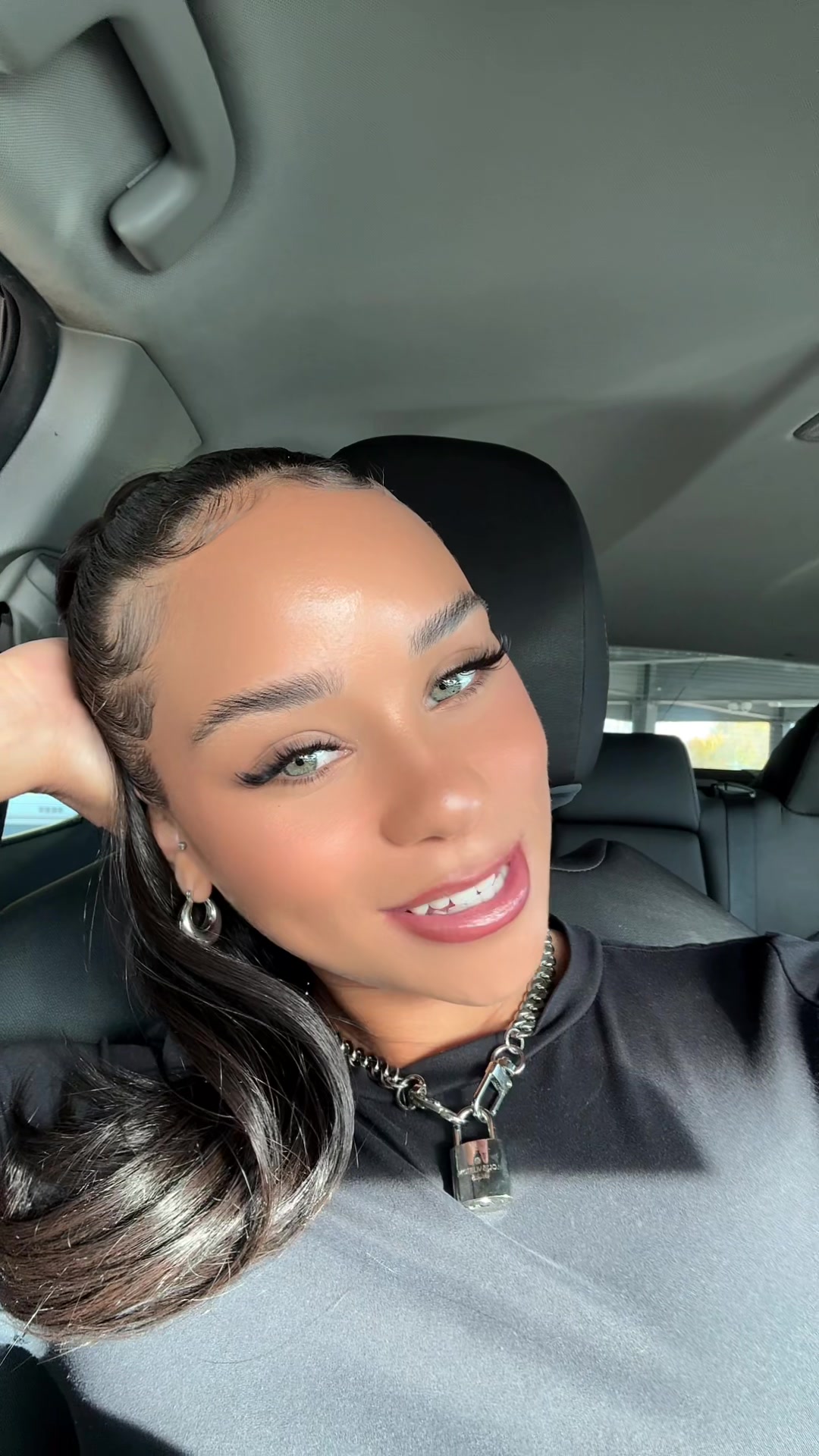 @HailieAlexys