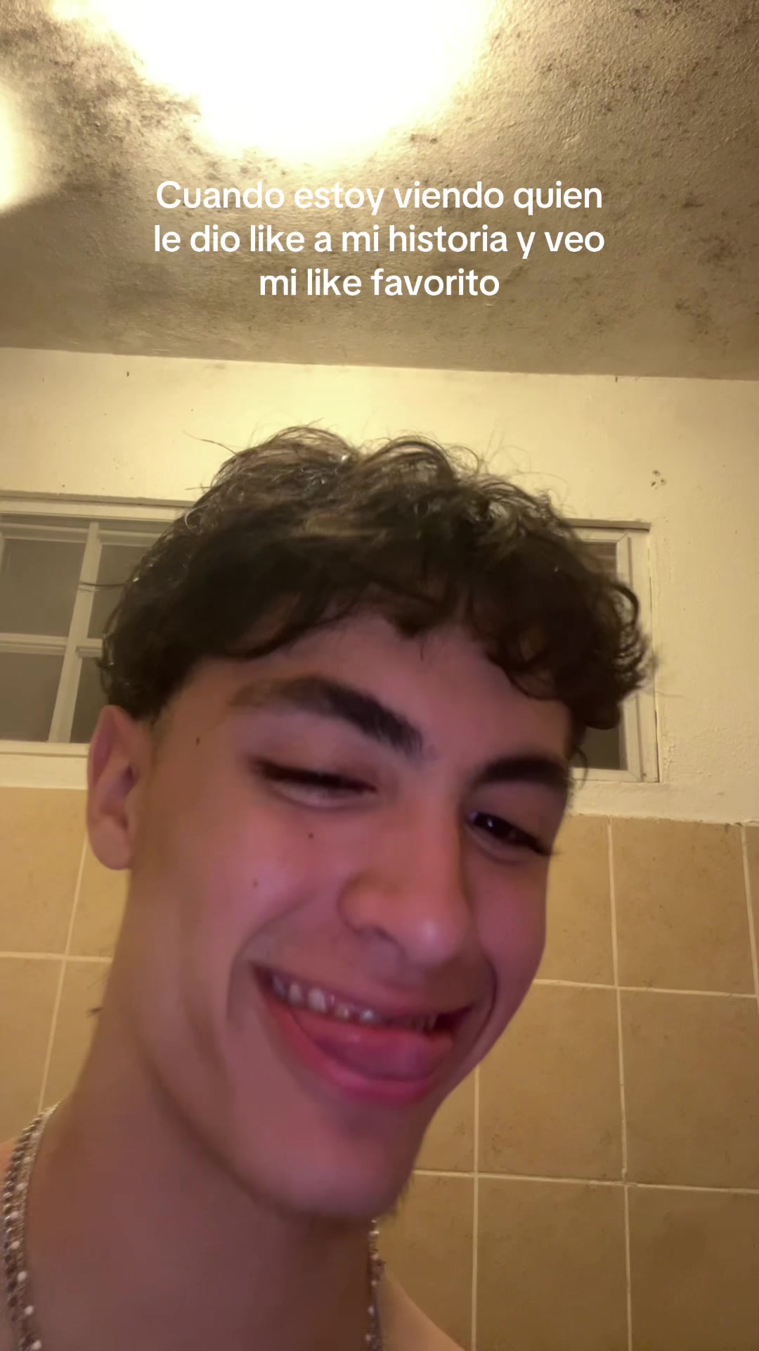 @VELEZZ