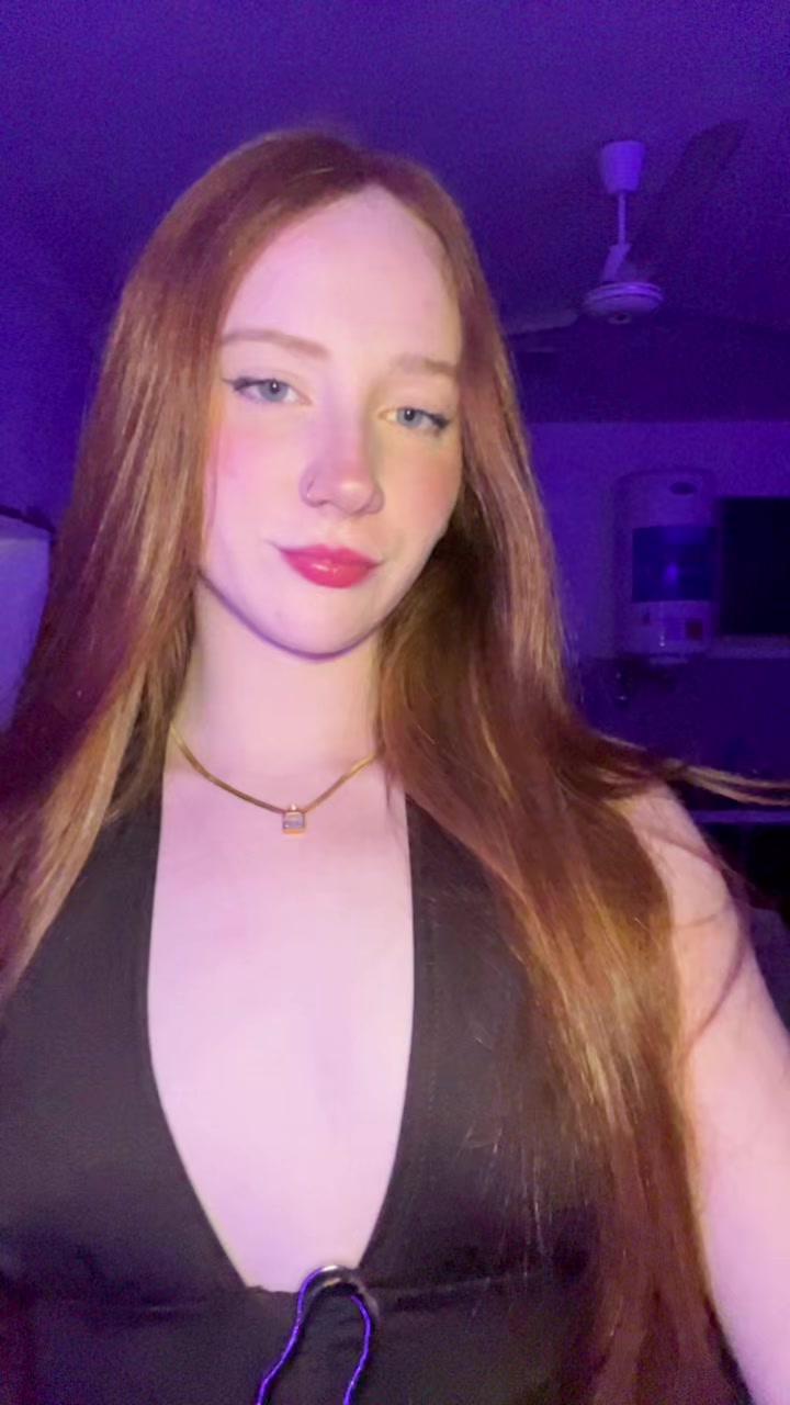 @Tayná