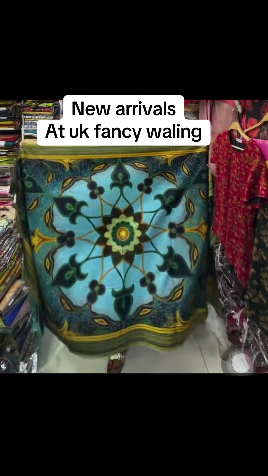 @New uk store waling