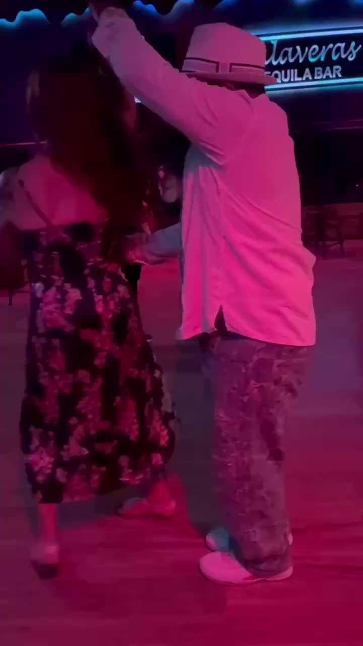 @Saralena85