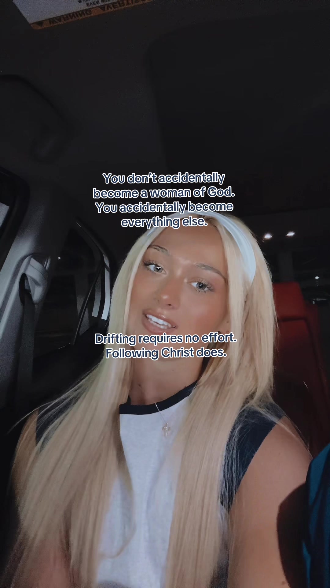 @kirstenhoptak