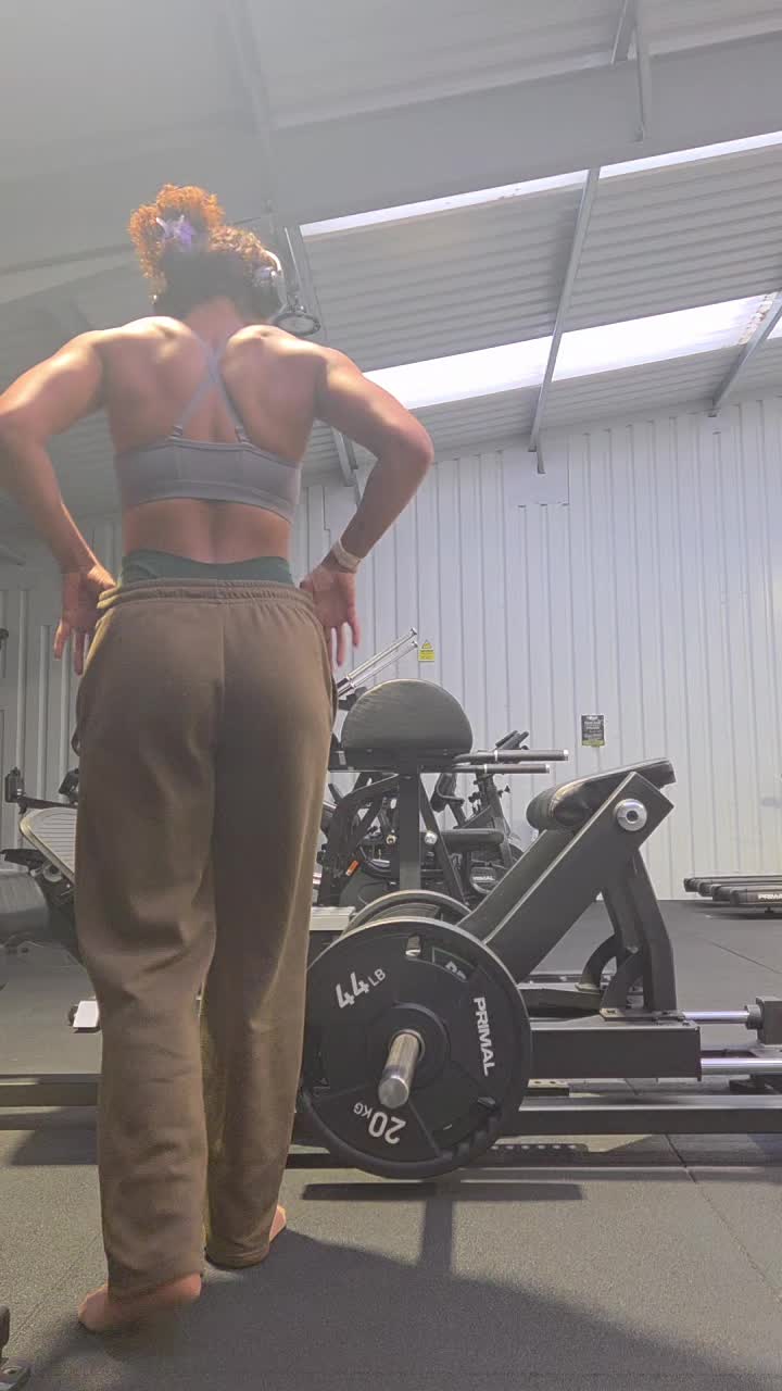 @balancefittwithnia
